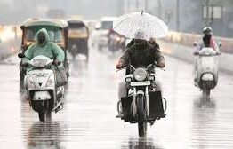तेज हवाएं, बारिश… दिल्ली-UP में बदल जाएगा मौसम, हिमाचल में शीतलहर का अलर्ट, जानें इन 10 राज्यों का हाल