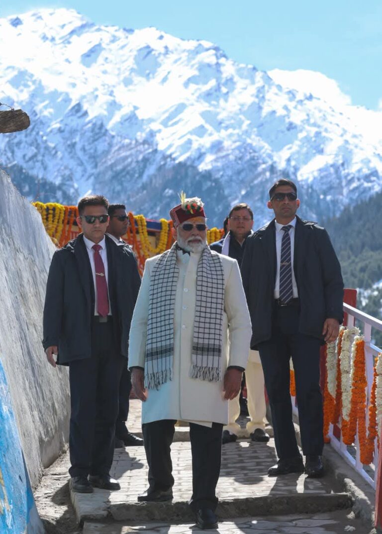 पीएम मोदी ने मुखवा से किए हिमालय के दिव्य दर्शन, धार्मिक पर्यटन को मिलेगा बढ़ावा