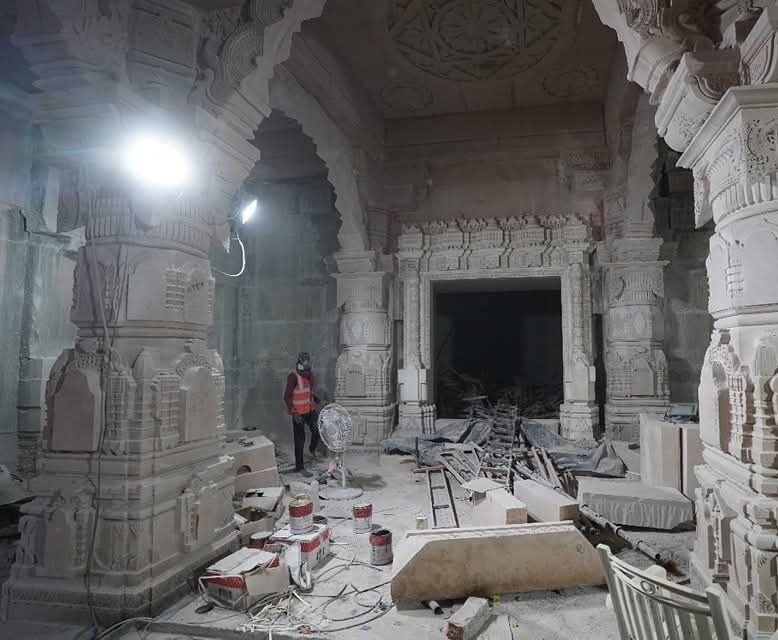 राम मंदिर के द्वितीय तल की तस्वीरें