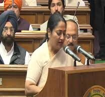 दिल्ली विधानसभा में सीएम रेखा गुप्ता का हमला, कहा – AAP अपनी गलतियों को अंत में स्वीकार करती है