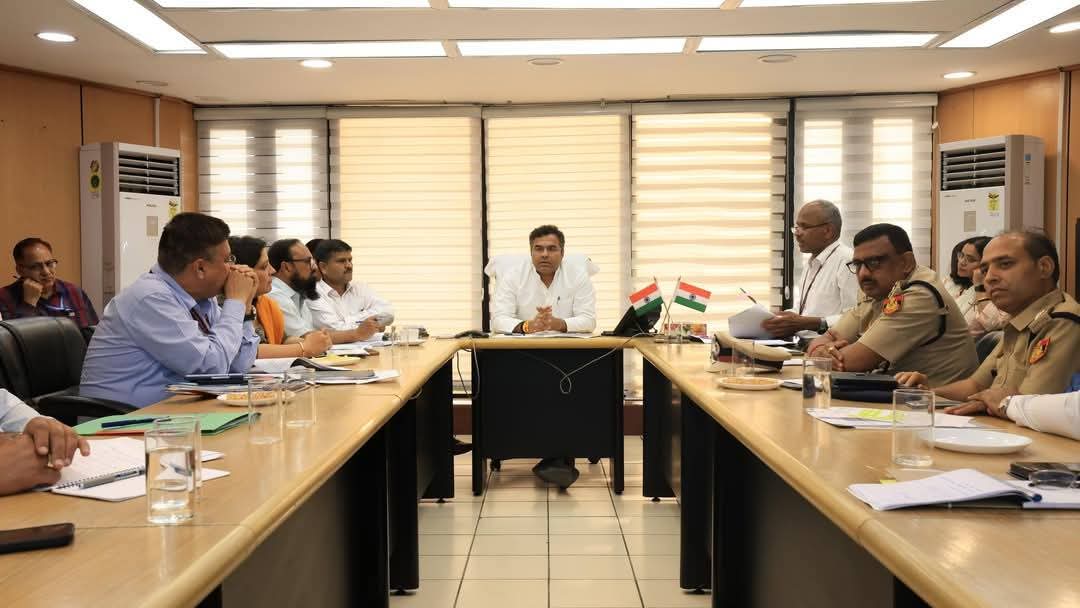दिल्ली को मिलेगा जाम से निजात, साहिबी नदी के दोनों किनारों पर बनेगी नई सड़कें