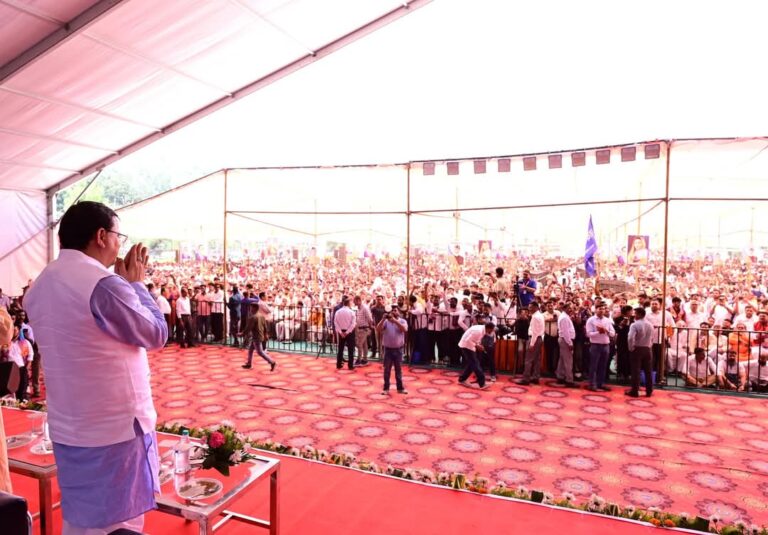 धामी बोले: समान नागरिक संहिता पर जनसमर्थन बाबा साहेब के सपनों की पूर्ति, तुष्टिकरण की राजनीति को करारा जवाब