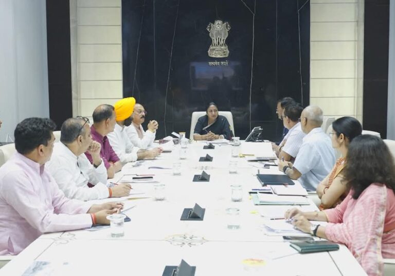 दिल्ली में ऑटो सेवाएं बंद करने की खबरें भ्रामक, सरकार लाई ई-वी नीति 2.0 पर फोकस