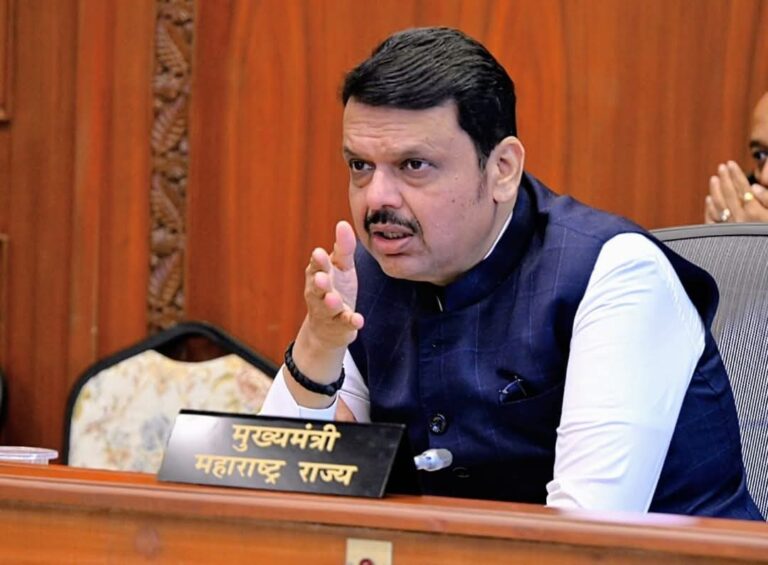 मुंबई CIDCO परियोजनाओं पर मुख्यमंत्री देवेंद्र फडणवीस की समीक्षा बैठक