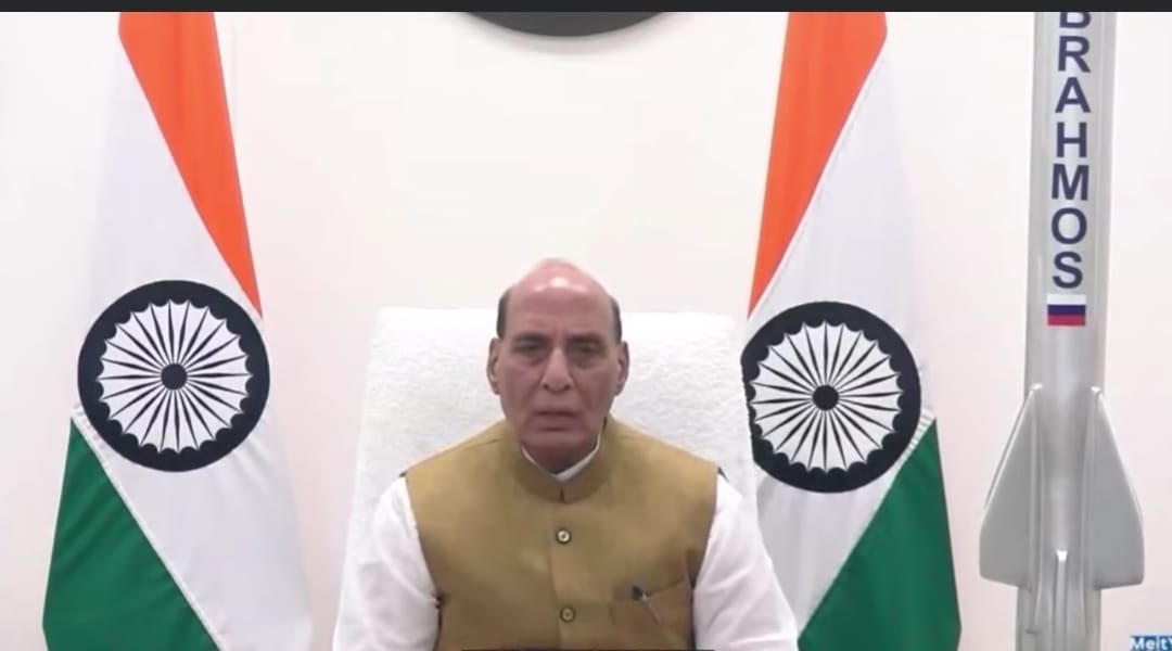 ब्रह्मोस मिसाइल यूनिट की स्थापना में योगी जी का अहम योगदान: राजनाथ सिंह