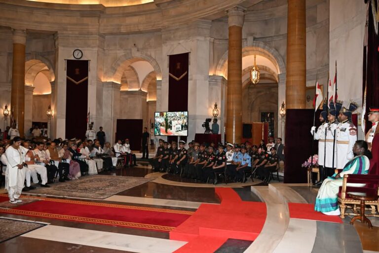 रक्षा अलंकरण समारोह–2025: राष्ट्रपति ने वीर जवानों को किया सम्मानित