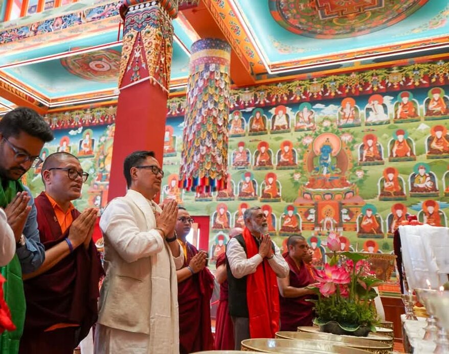 वियतनाम के समतेन हिल्स दालत का किरण रिजिजू ने किया दौरा, विश्व की सबसे बड़ी प्रार्थना चक्र के दर्शन किए