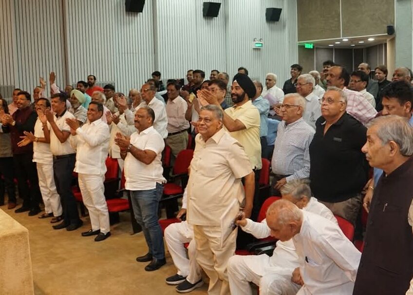 मुख्यमंत्री रेखा गुप्ता ने व्यापारियों से की मुलाकात, ट्रेड वेलफेयर बोर्ड और नई नीतियों की घोषणा