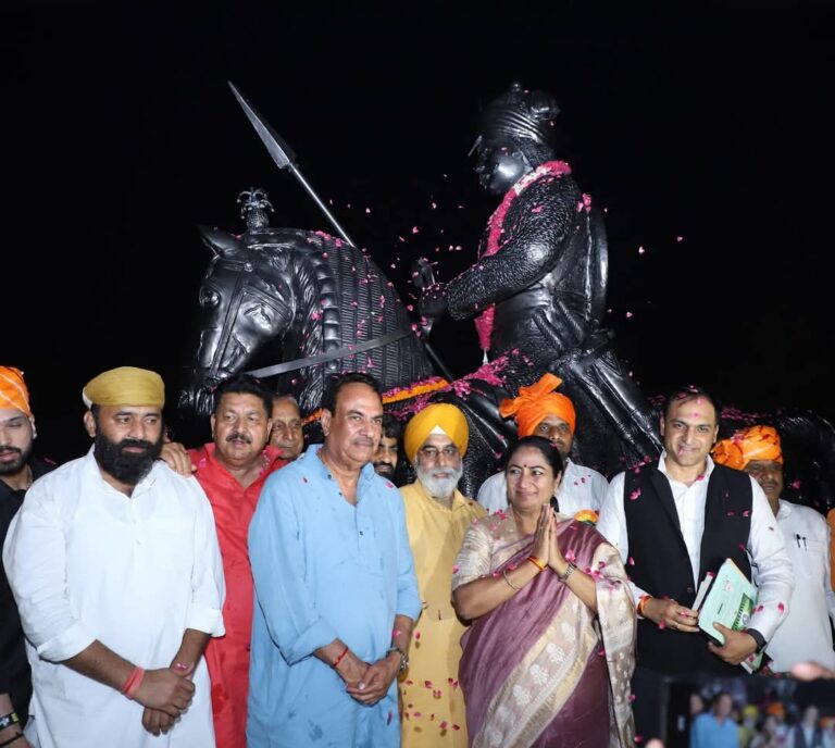 महाराणा प्रताप की प्रतिमा का भव्य अनावरण, मुख्यमंत्री रेखा गुप्ता और मेयर राजा इकबाल सिंह रहे मौजूद