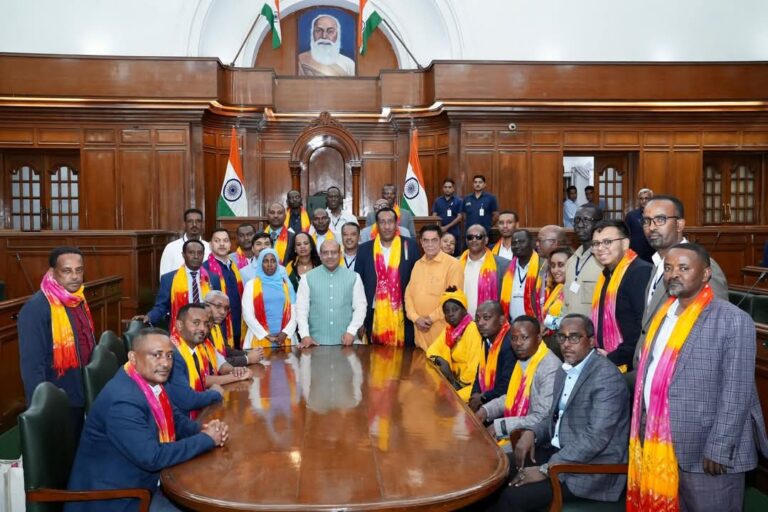 इथियोपियाई प्रतिनिधिमंडल का दिल्ली विधानसभा में भव्य स्वागत, लोकतांत्रिक सहयोग को मिलेगी नई मजबूती