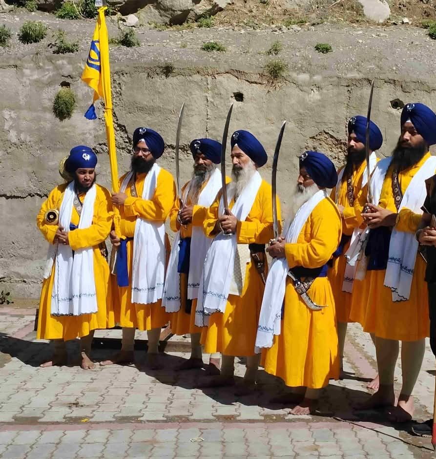 हेमकुंड साहिब यात्रा 2025: पंच प्यारों की अगुवाई में पहला जत्था रवाना, कड़ी सुरक्षा व्यवस्था