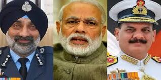 #BigBreaking | पीएम मोदी से मिले तीनों सेना प्रमुख, अहम बैठक जारी