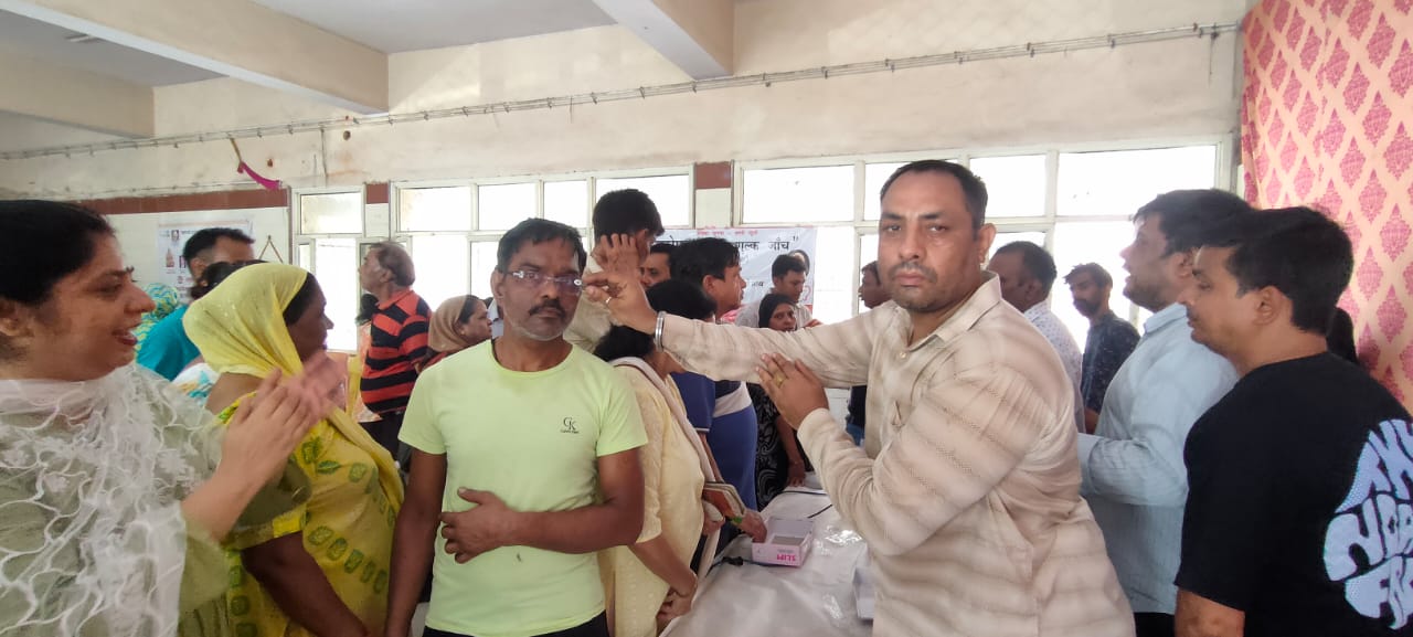 11 वर्ष: सेवा, सुशासन और गरीब कल्याण के तहत चांदनी चौक में विशाल चिकित्सा शिविर का आयोजन"