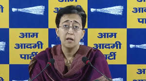 निजी स्कूलों की मनमानी फीस पर आम आदमी पार्टी का हमला, कहा