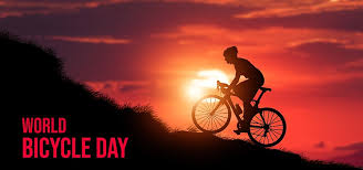 World Bicycle Day : एक पहिए में बचपन, दूसरे में भविष्य
