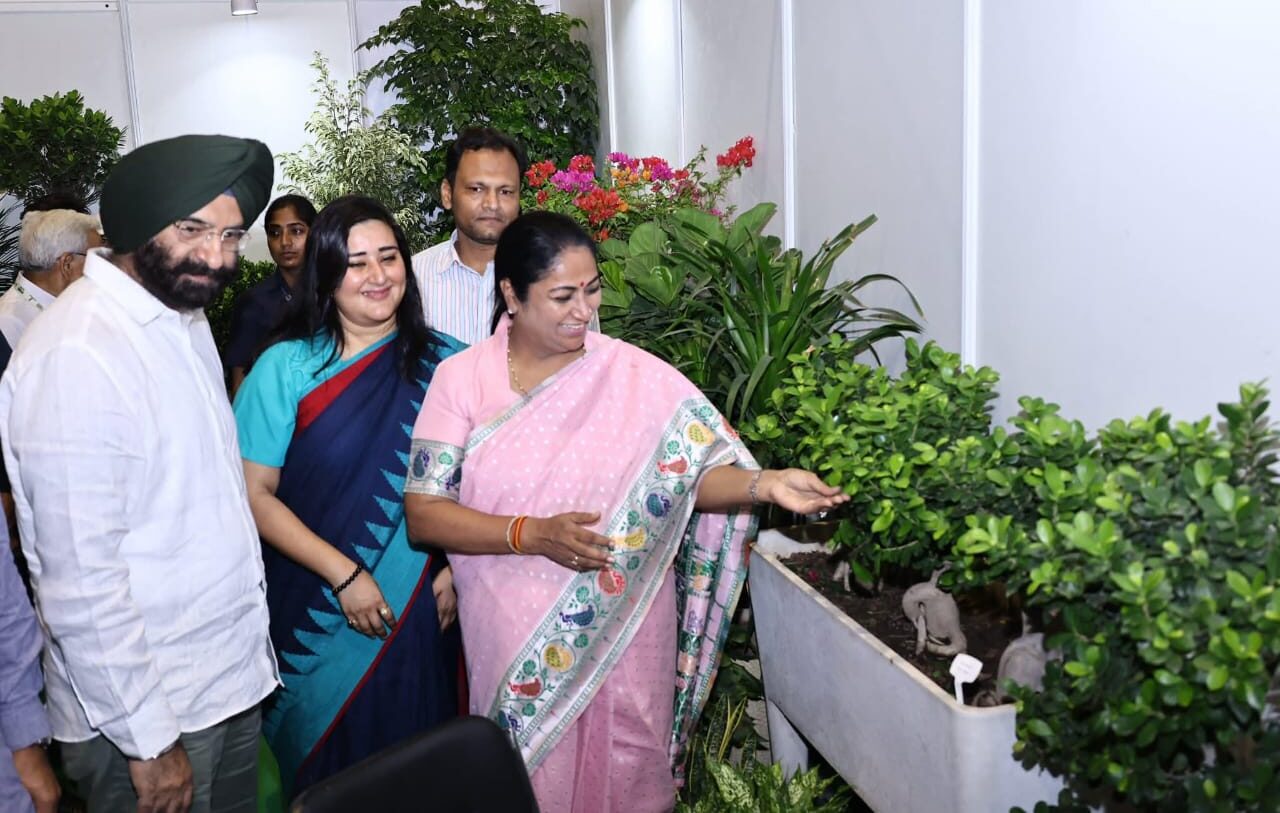 वन महोत्सव 2025 का किया शुभारंभ, 70 लाख पौधे लगाने का लक्ष्य रखा, मुख्यमंत्री रेखा गुप्ता ने