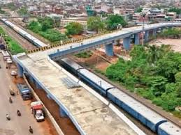 अजब भोपाल में गजब कारनामे! पहले 90 Degree फ्लाईओवर, अब सांप जैसा पुल, हादसों से सहमे लोग