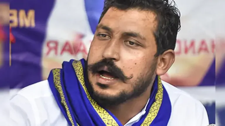 सांसद चंद्रशेखर को इसौटा गांव जाने से रोकने पर उत्पात मचाने वाले 50 लोग गिरफ्तार