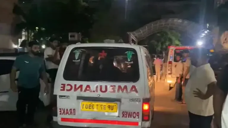 मेरठ में भीषण सड़क हादसा, बाइक सवार तीन युवकों की दर्दनाक मौत