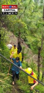 मध्यमहेश्वर घाटी में भूस्खलन, SDRF ने यात्रियों को सुरक्षित निकाला