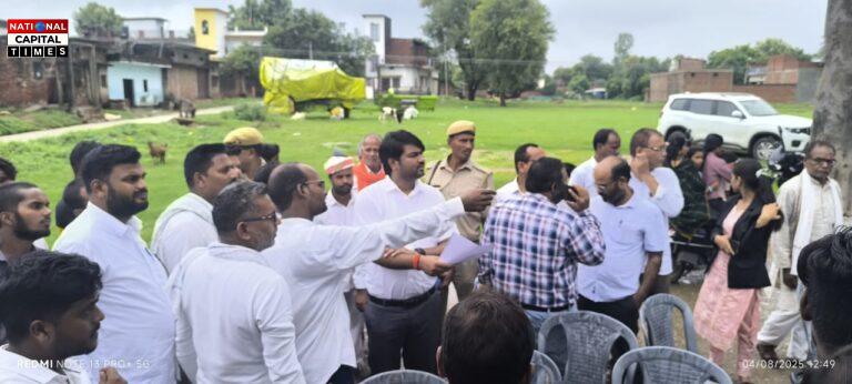 फर्जी बैनामे और मुकदमों से त्रस्त दलितों को प्रशासन ने दिया न्याय का भरोसा