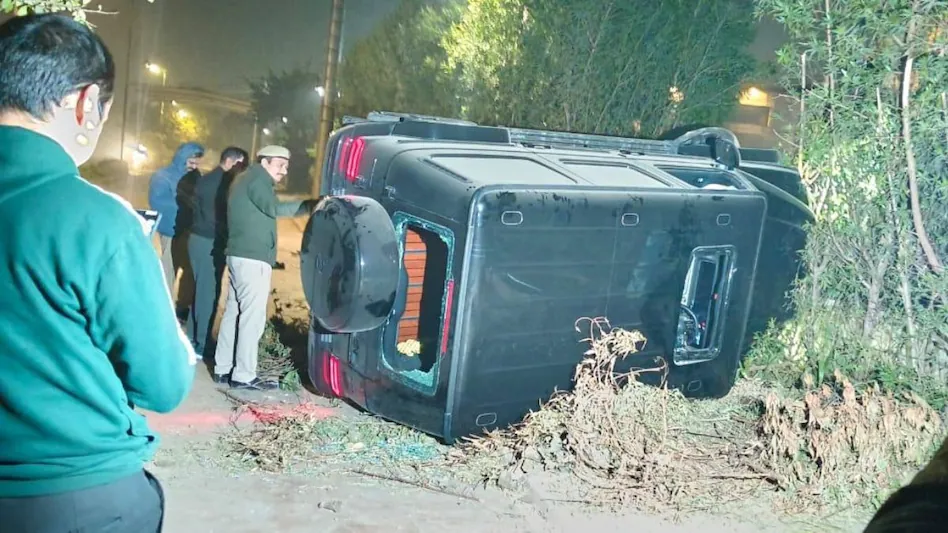 Vasant Kunj accident, Mercedes crash